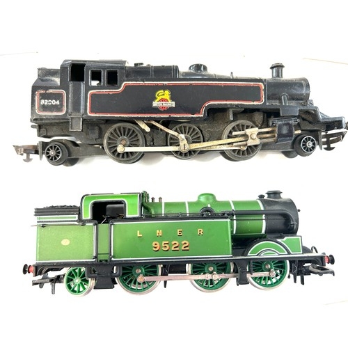 427 - Hornby 82004 engine and a  Hornby LNER 9522 engine