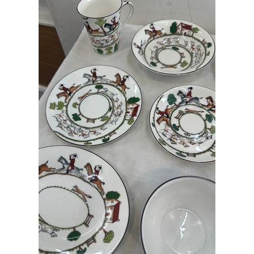 94 - Vintage Coalport/Crown Staffordshire hunting scene china part dinner set