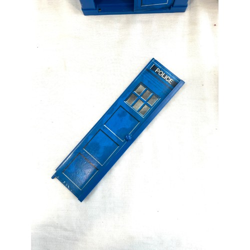 111 - Vintage Doctor Who - Denys Fisher Boxed Tardis from 1976