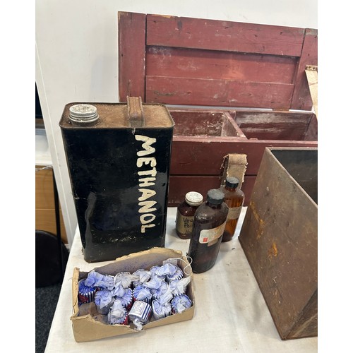 16 - Selection of vintage collectable items to include an ammo box, poison bottles etc