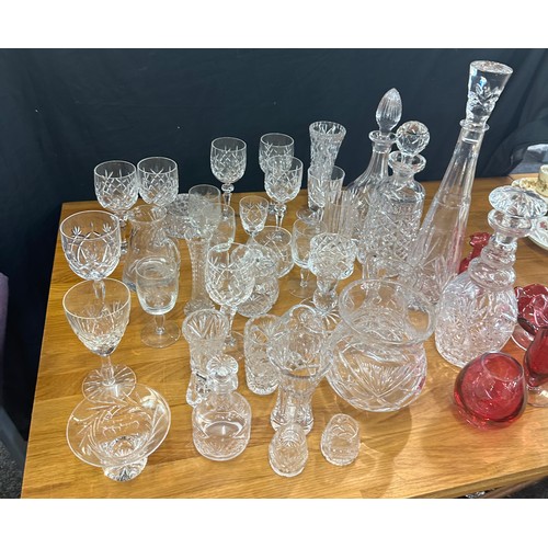 155 - Selection of vintage cut glass to include decanters, cranberry etc