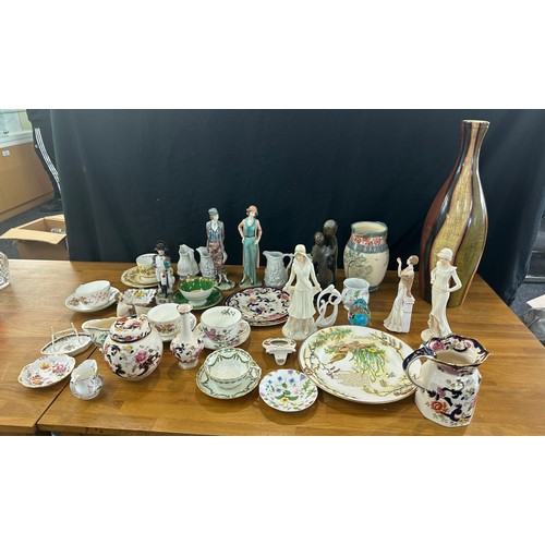 157 - Selection of pottery miscellaneous to include masons, lady figures etc