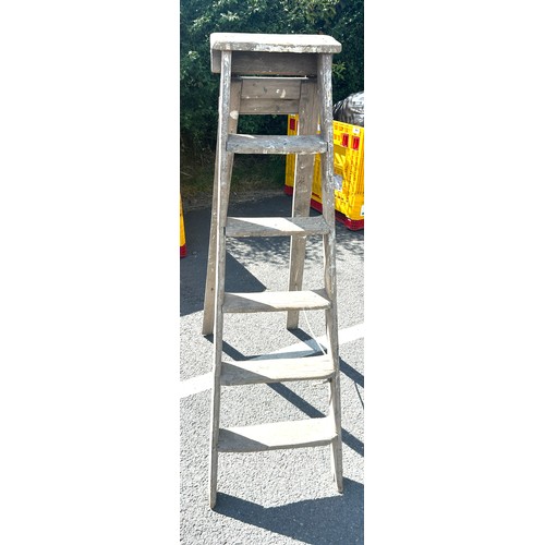 100B - Set of vintage wooden ladders