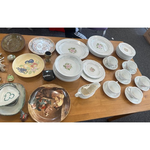 247 - Large selection of miscellaneous to include decorative glassware, pottery etc