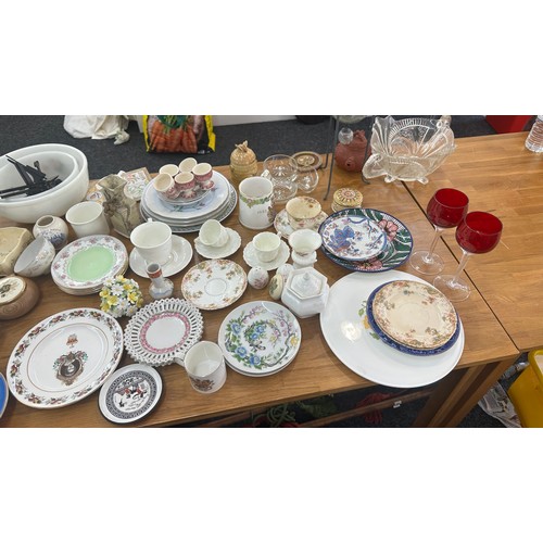 247 - Large selection of miscellaneous to include decorative glassware, pottery etc