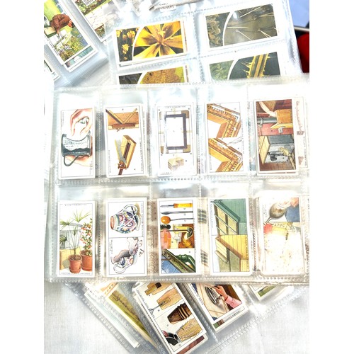 261 - Large selection of vintage cigarette cards to include Wills, Wonders of Wildlife, Brookbond etc