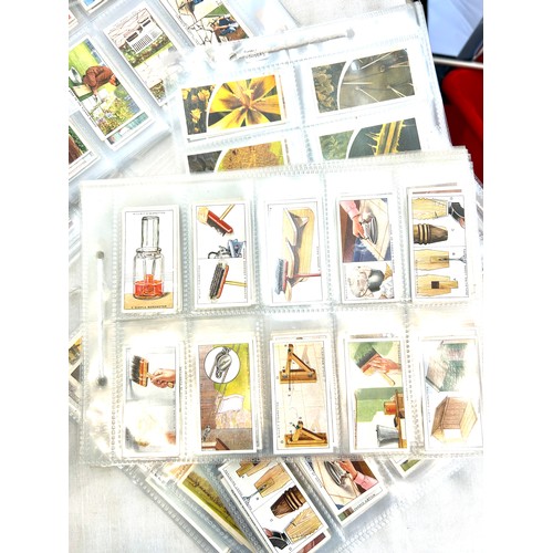 261 - Large selection of vintage cigarette cards to include Wills, Wonders of Wildlife, Brookbond etc