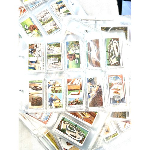 261 - Large selection of vintage cigarette cards to include Wills, Wonders of Wildlife, Brookbond etc