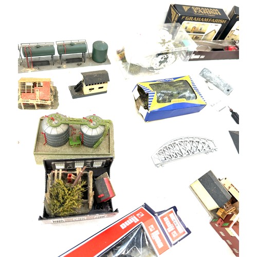 142 - Large selection of miniature track, buildings, foliage etc to Include built Heljan B643