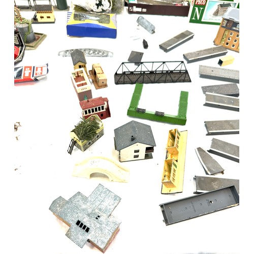 142 - Large selection of miniature track, buildings, foliage etc to Include built Heljan B643