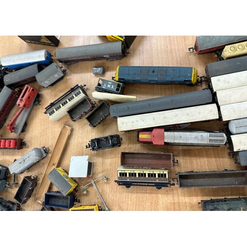 45 - Large selection of miniature railway engines, carriages, rolling stock etc to include N Scale etc