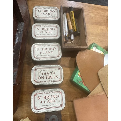 232 - Selection vintage wooden Craftsmans tools within vintage wooden box to include chisels, A.Kessel fil... 