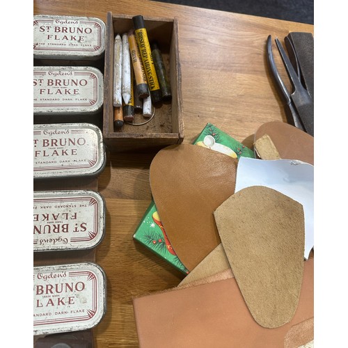 232 - Selection vintage wooden Craftsmans tools within vintage wooden box to include chisels, A.Kessel fil... 
