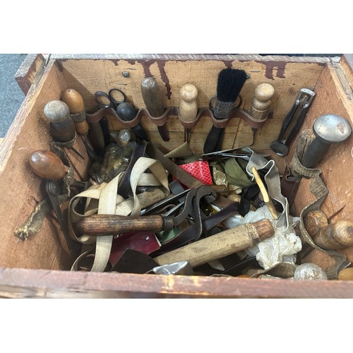 232 - Selection vintage wooden Craftsmans tools within vintage wooden box to include chisels, A.Kessel fil... 