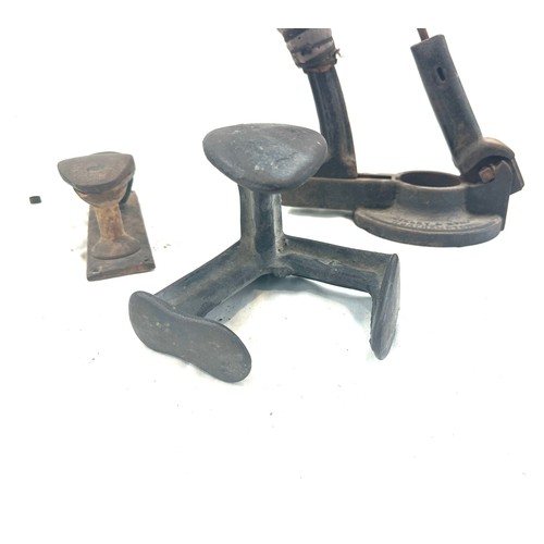 234 - Selection of vintage metal shoe lasts, Dilley and Sons