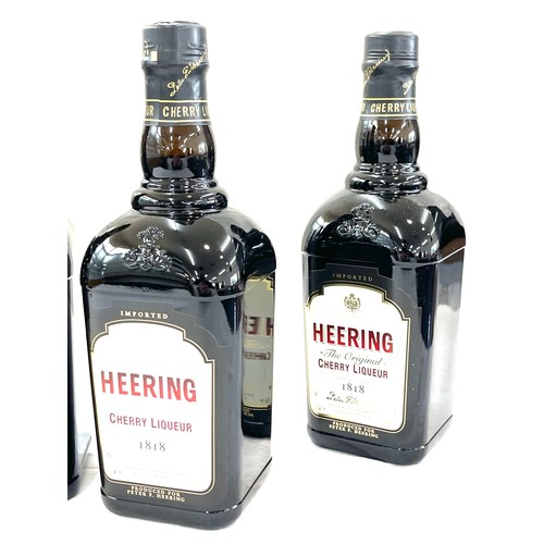 663 - 4 Bottles of Heering Cherry Liquor 1818, 70cl, 24% volume