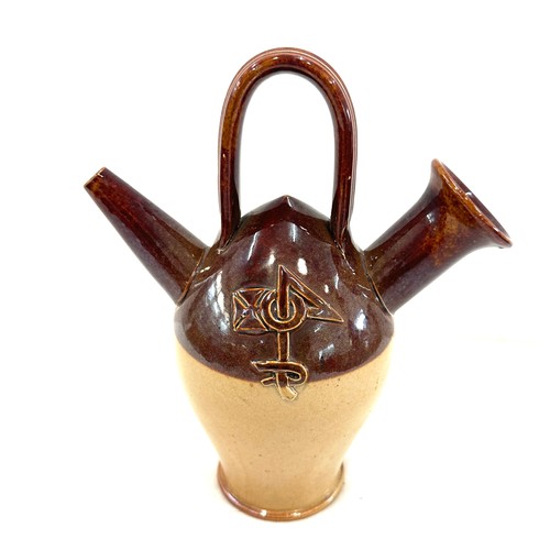 8 - Vintage Doulton Lambeth ' The Old Sarum Kettle' pottery piece measures approx 9.5 inches tall