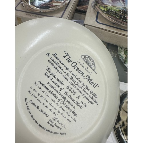 138 - Selection of Steam way and rail way Davenport collectors plates and some Wedgwood collectors plates