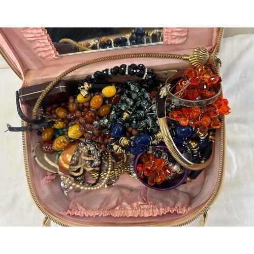 553 - Box of vintage costume jewellery