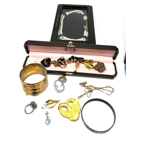 486 - Ten Assorted Branded Jewellery Pieces Including Juicy Couture (796g)