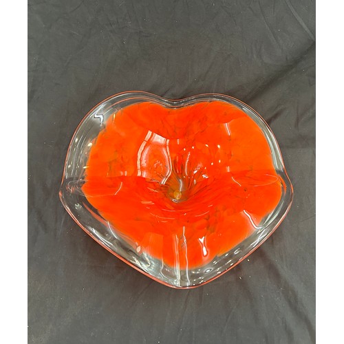 604 - Vintage Murano glass poppy design bowl measures approximately 35cm wide 10 tall