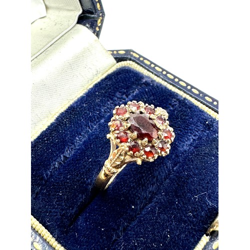 87 - 9ct Gold Vintage Garnet Cluster Dress Ring (1.9g)