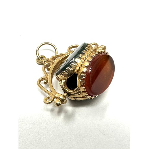 79 - 9ct Gold Vintage Bloodstone, Carnelian & Onyx Swivel Fob Pendant (2.5g)