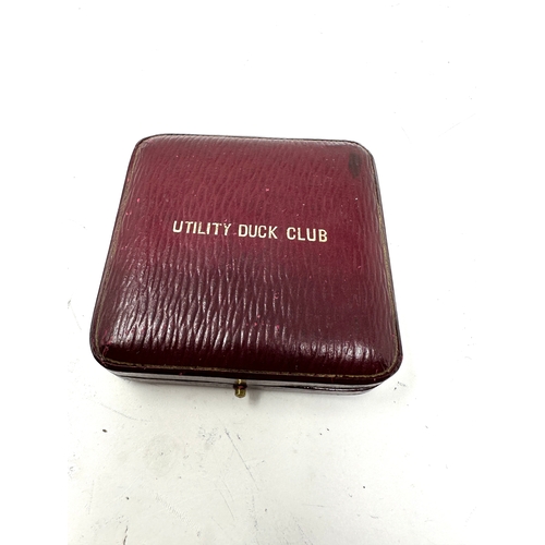 458 - utility duck club medal dated 1923-24 original box