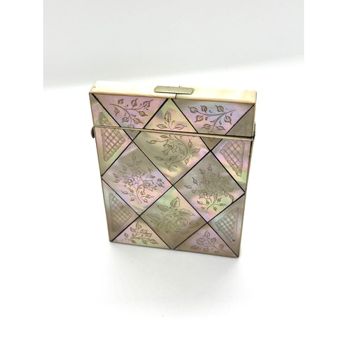 558 - Victorian mother of pearl card case in good condition