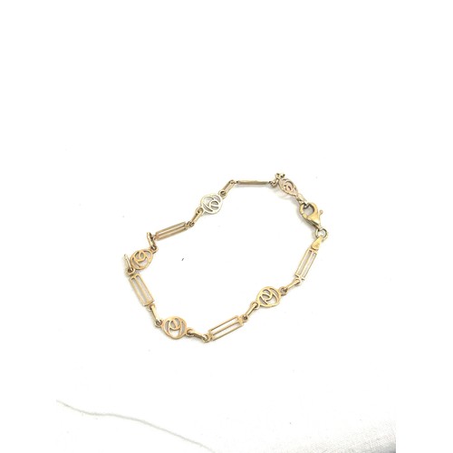 570 - Ladies 9ct gold bracelet, total weight 3.7grams