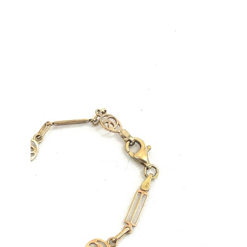 570 - Ladies 9ct gold bracelet, total weight 3.7grams