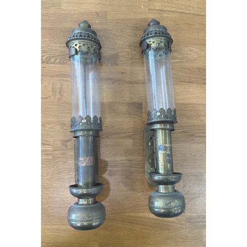 92 - Pair of antique brass light fittings