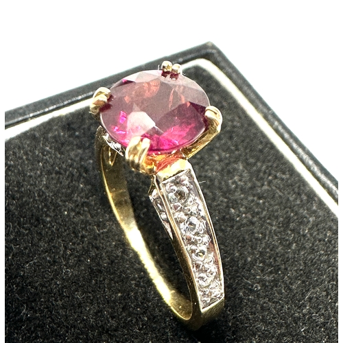 53 - 9ct gold rhodolite garnet & white topaz pink  ring weight 3.3g