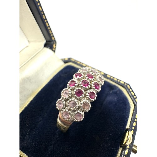 72 - 14ct gold ruby and pink sapphire ring (4.3g)