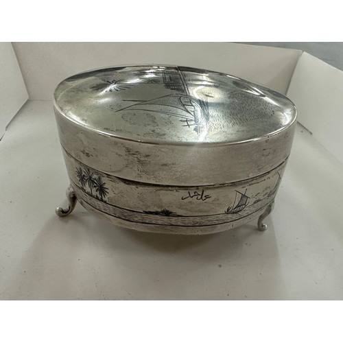 1A - Signed oriental silver 3 legged trinket, approximate weight