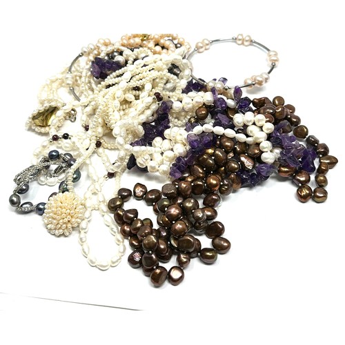 425 - Ten Cultured Pearl Necklaces And Bracelets (306g)