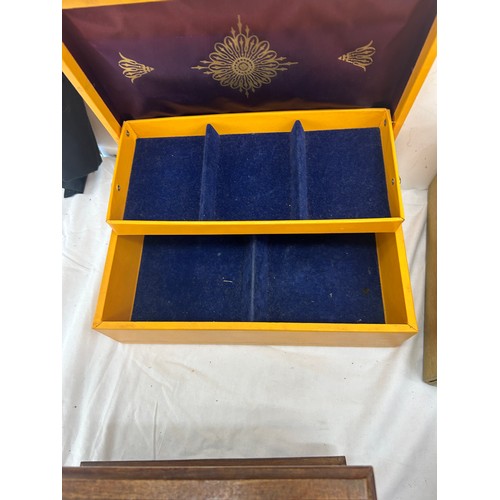 72 - Selection of vintage boxes to include a teak tea caddy and a cigarette box and jewellery boxes