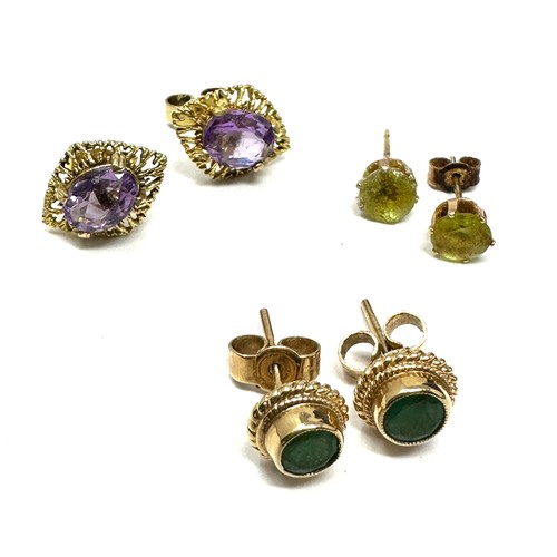 91 - 3 X 9ct Gold  Stud Earrings Inc. Amethyst, Peridot & Emerald (3.7g)