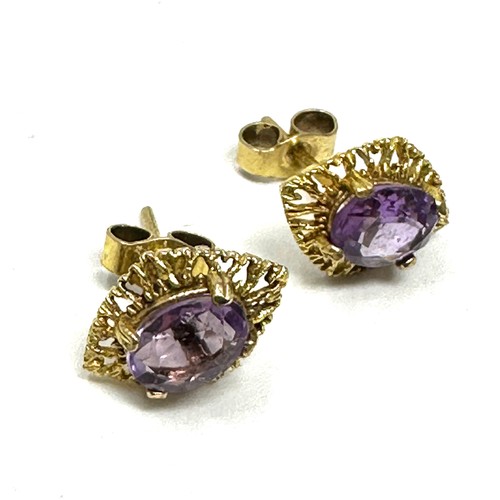 91 - 3 X 9ct Gold  Stud Earrings Inc. Amethyst, Peridot & Emerald (3.7g)