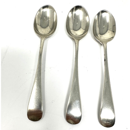 31 - 6 antique silver tea spoons