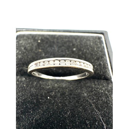 83 - 9ct White Gold Diamond Ring (1.1g) split shank