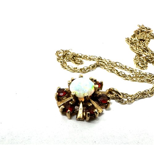 77 - 9ct Gold Opal & Garnet Cluster Pendant Necklace (2g)