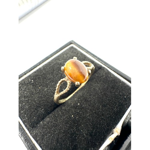 85 - 9ct Gold Vintage Tiger's Eye  Ring (1.5g)