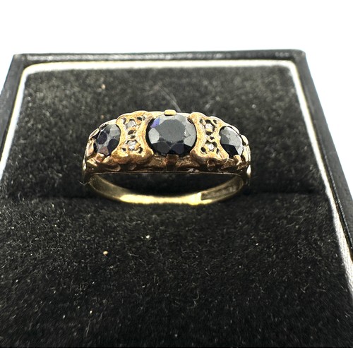 86 - 9ct Gold Vintage Sapphire & Diamond Ring (1.9g)