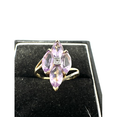 61 - 9ct Gold Diamond & Amethyst Cluster Ring (2.4g)