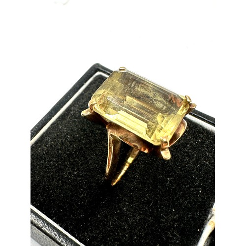 73 - 9ct Gold Citrine  Cocktail Ring (5.8g)