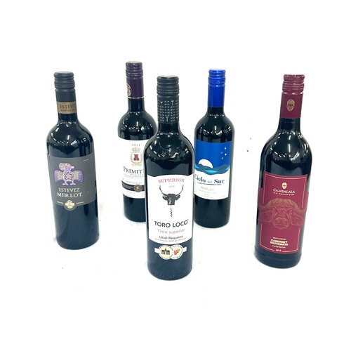 601 - Selection of assorted red wines includes cambalala cabernet sauvignon etc