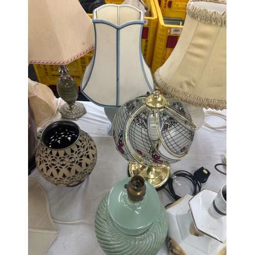 240 - Large selection of vintage and later lamps and shades includes glass, pottery, brass etc