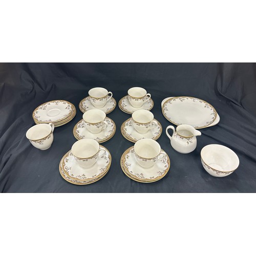 236 - Lynne Wood Royal Doulton 6 piece tea service, missing teapot