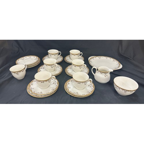 236 - Lynne Wood Royal Doulton 6 piece tea service, missing teapot